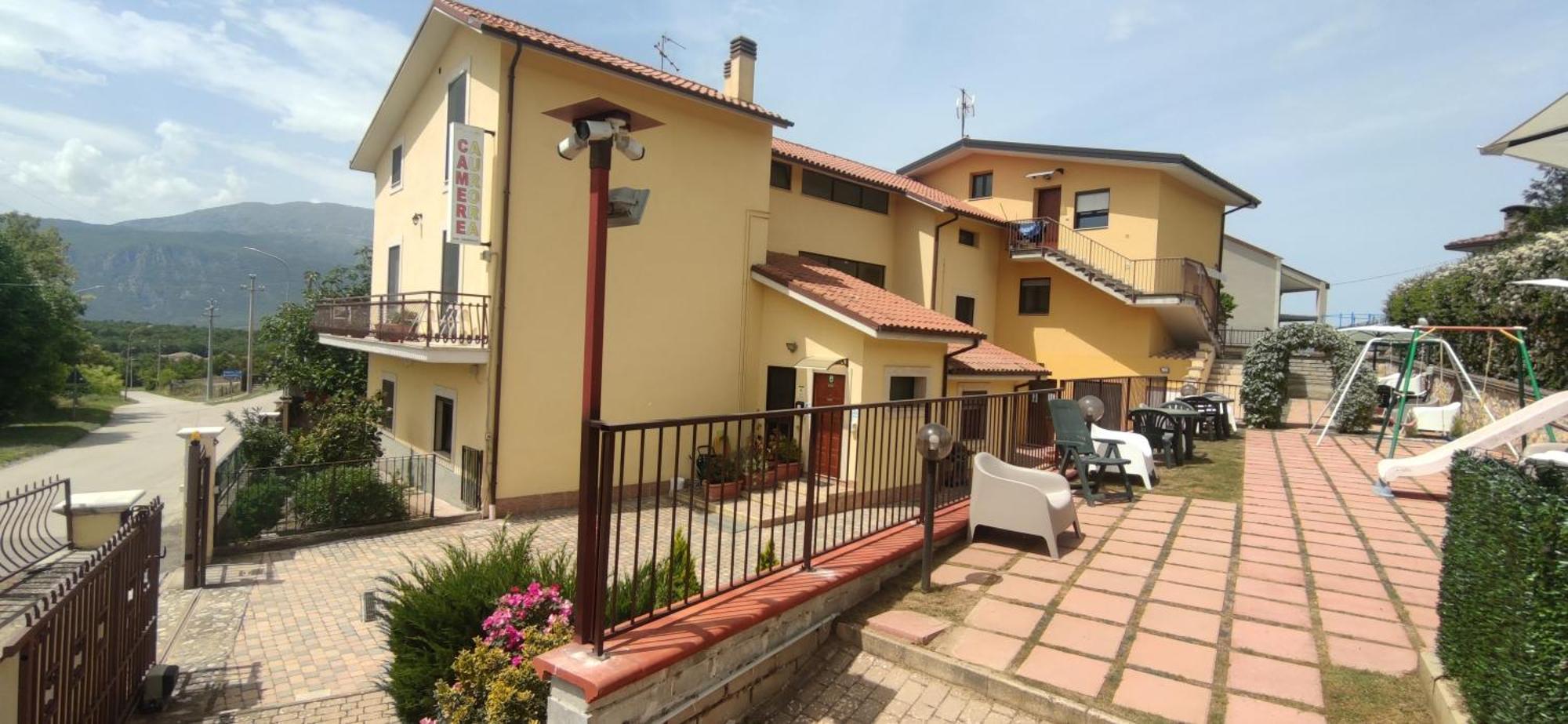Complesso Turistico Aurora - Appartamenti Poggio Picenze Extérieur photo