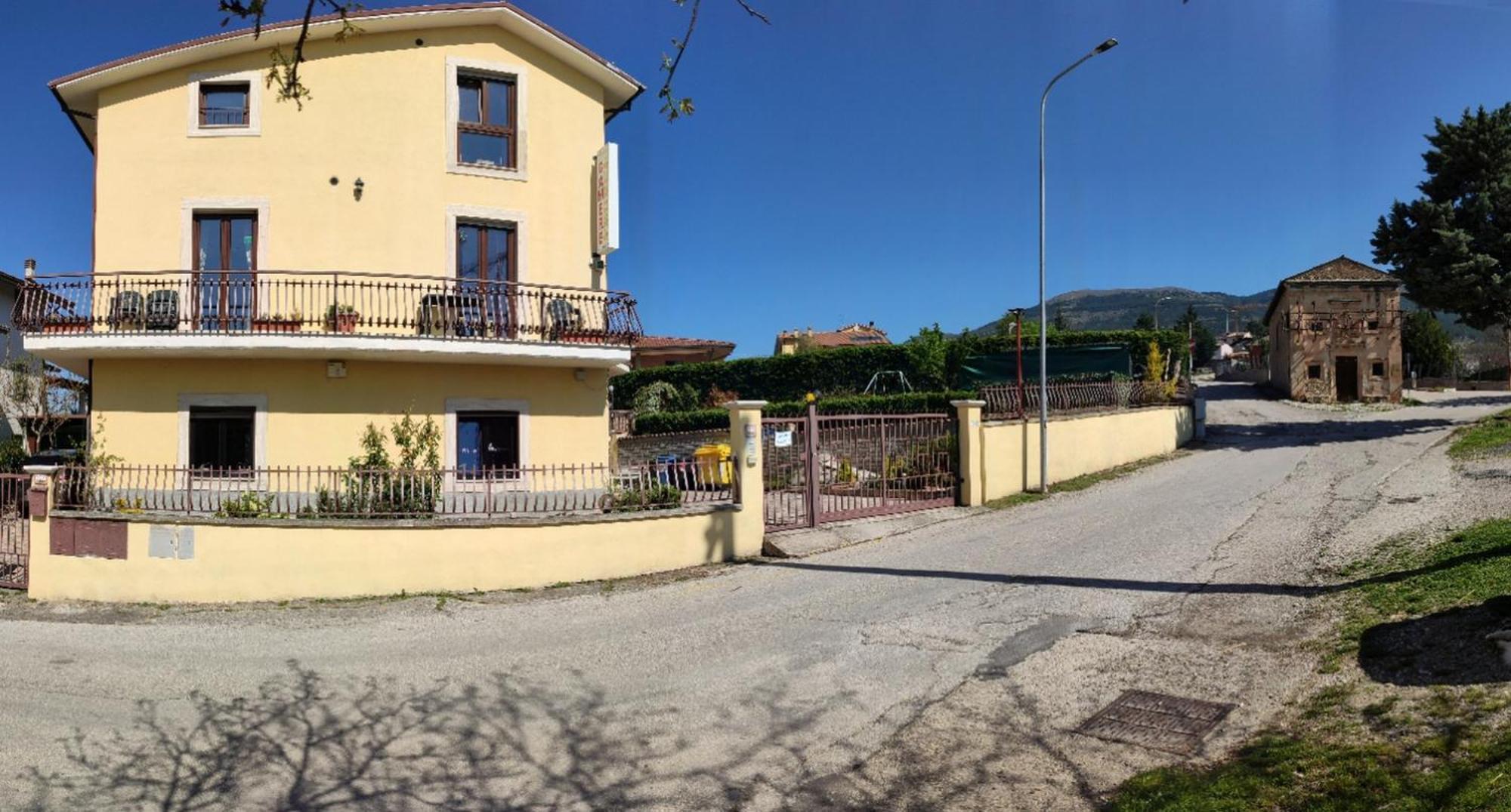 Complesso Turistico Aurora - Appartamenti Poggio Picenze Extérieur photo
