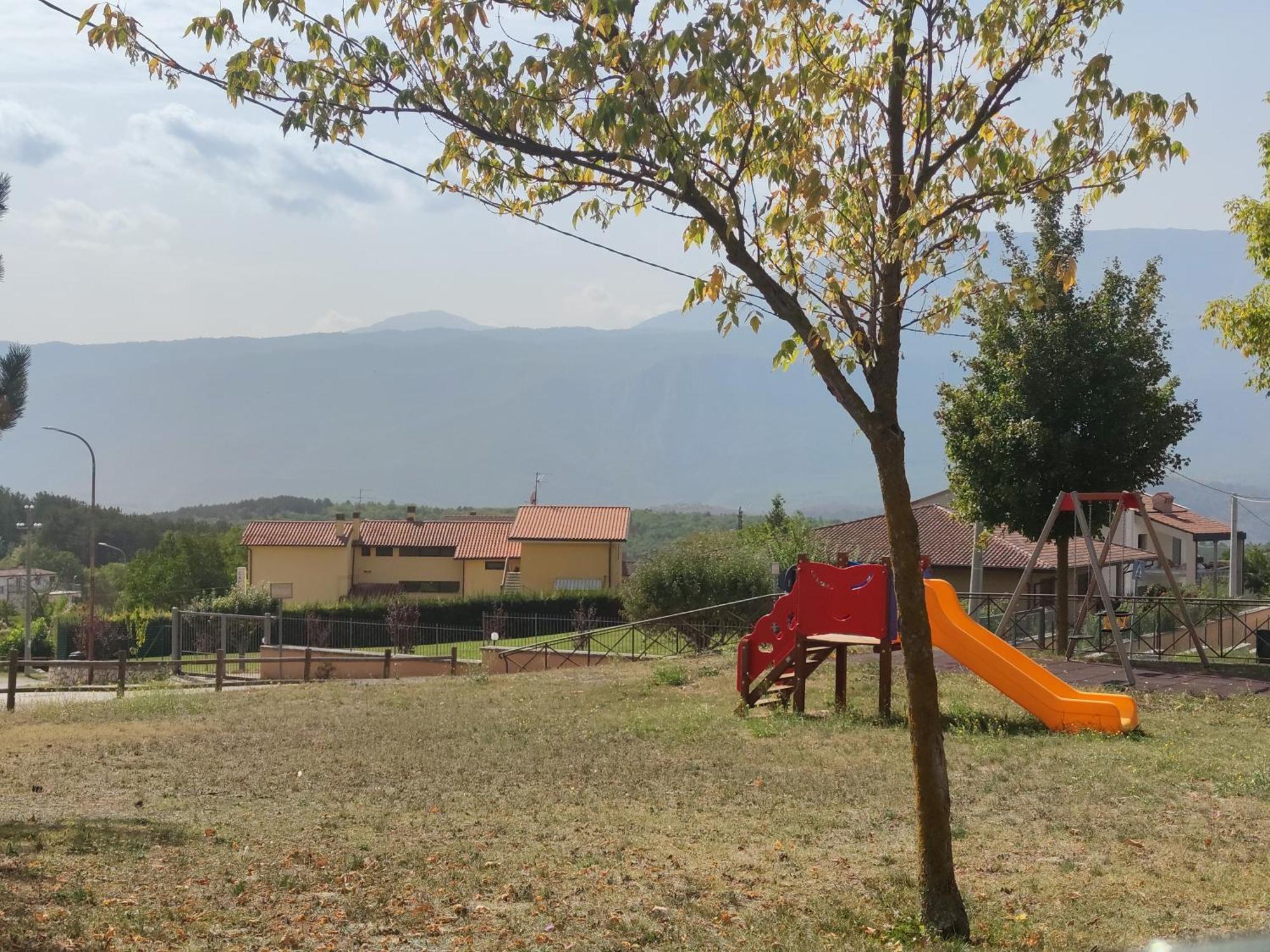 Complesso Turistico Aurora - Appartamenti Poggio Picenze Extérieur photo